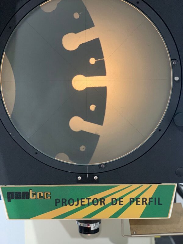 Projetor de Perfil Pantec Com impressora e Indicador Digital Mesa 150x50mm