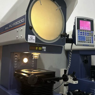 PROJETOR DE PERFIL MITUTOYO QM DATA MESA