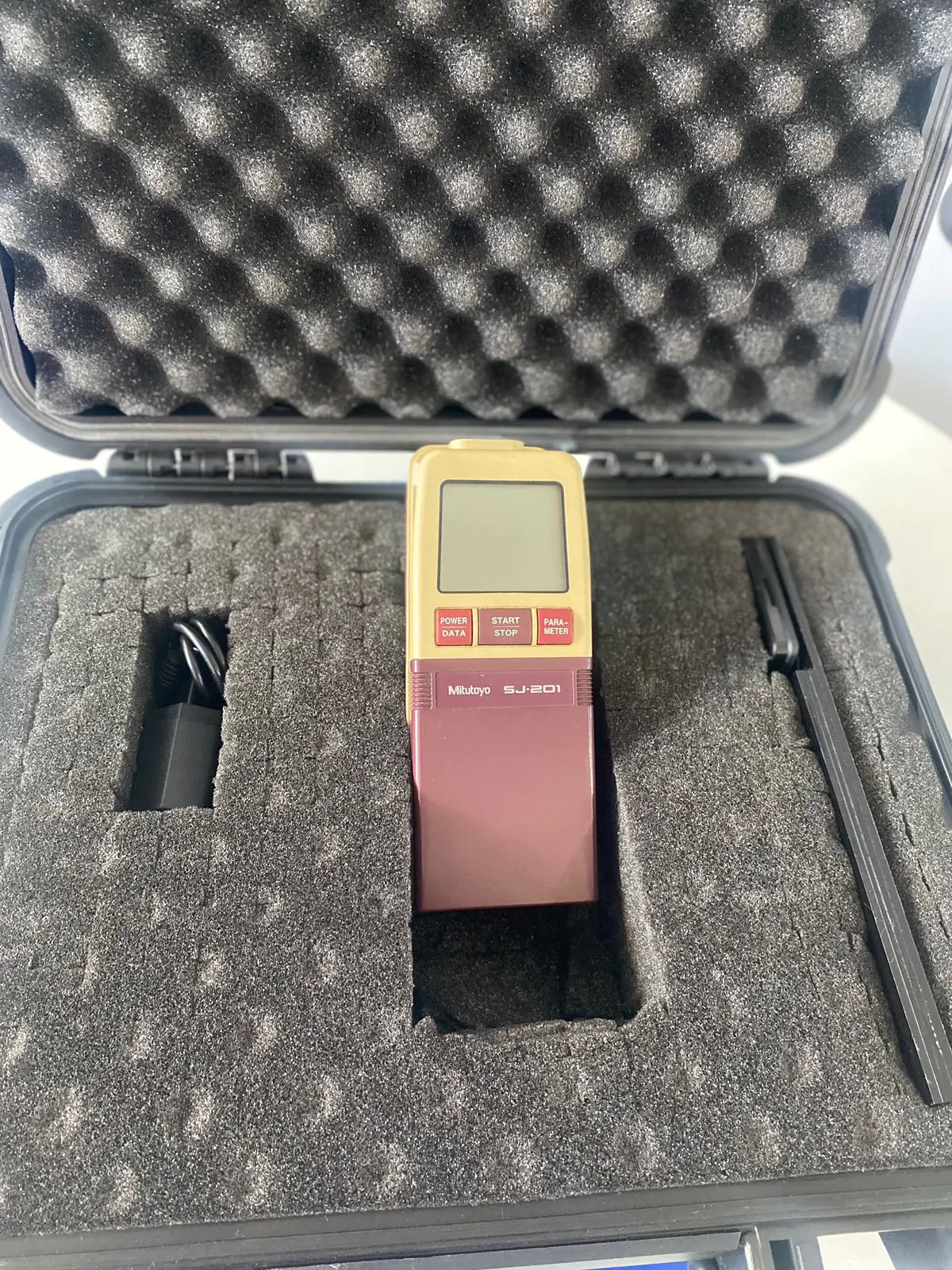 Rugosímetro Portátil Mitutoyo SJ-201 - Imagem 3