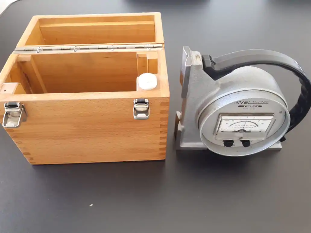 Nível Eletrônico Tesa - Imagem 3