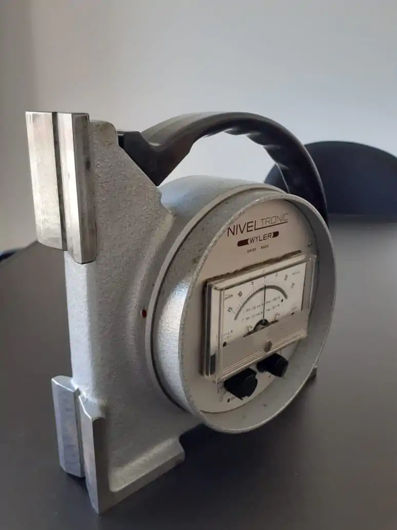 Nível Eletrônico Tesa - Imagem 4