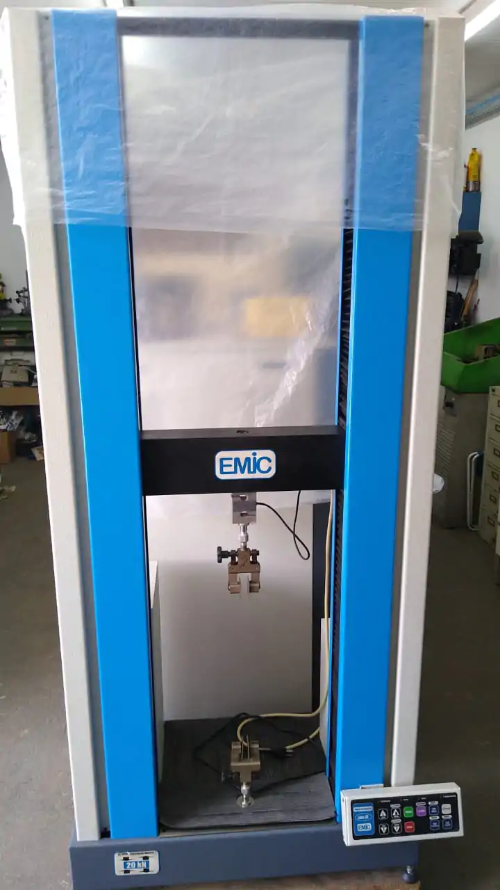 Máquina de Tração e Compressão Emic 20 kN - Imagem 4