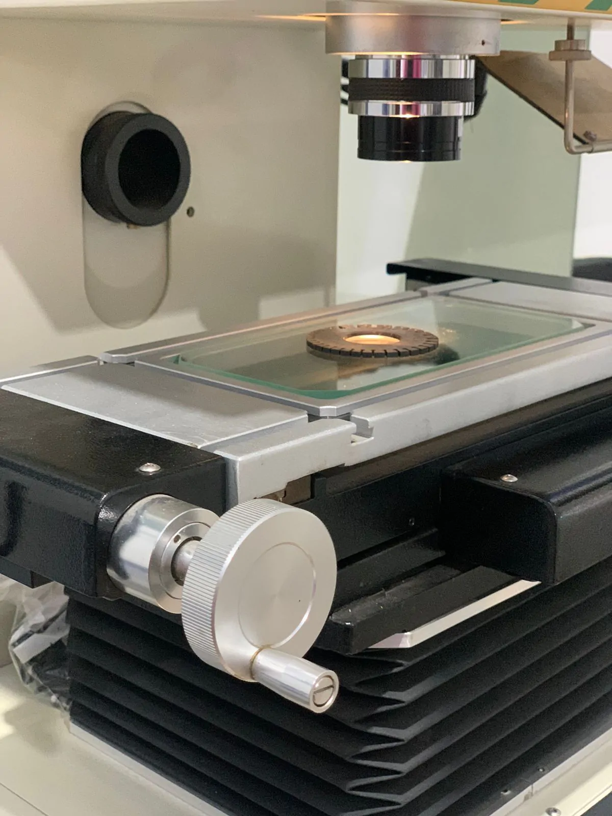 Projetor de Perfil Pantec - Imagem 4