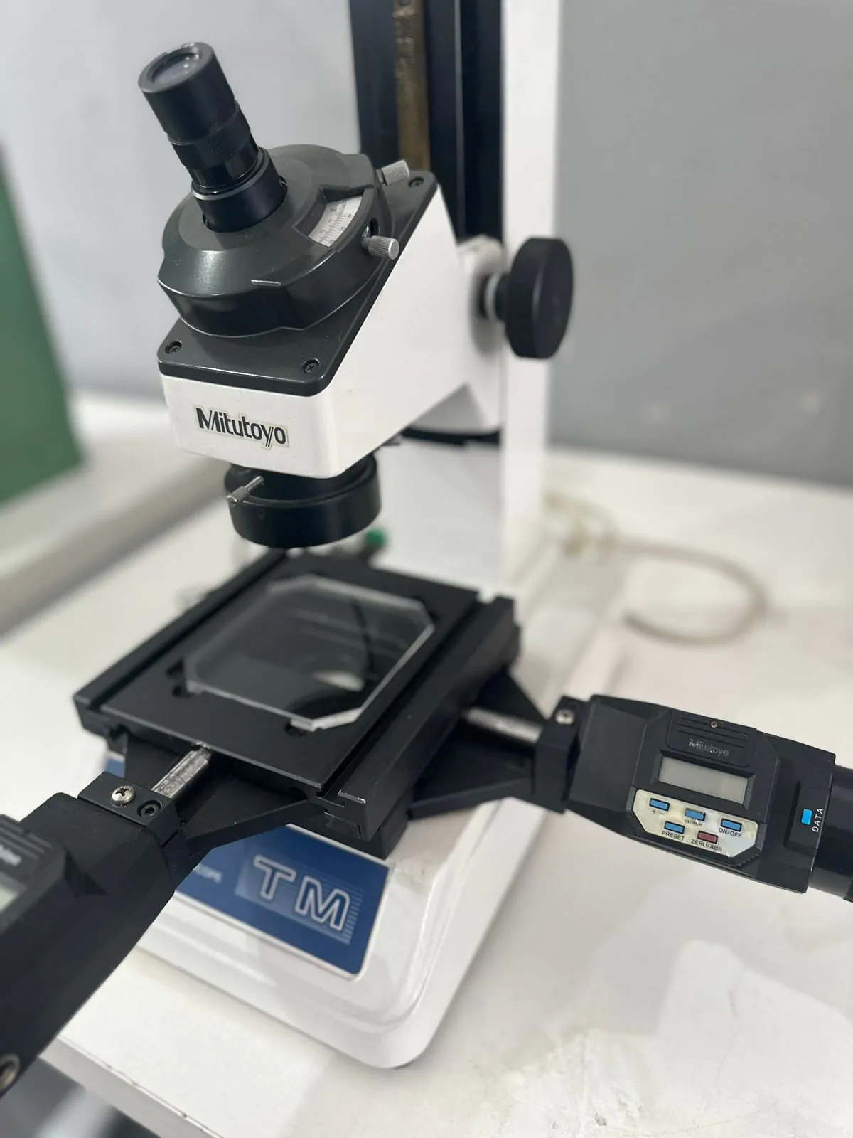 Microscópio de Medição Mitutoyo TM-505 - Imagem 4