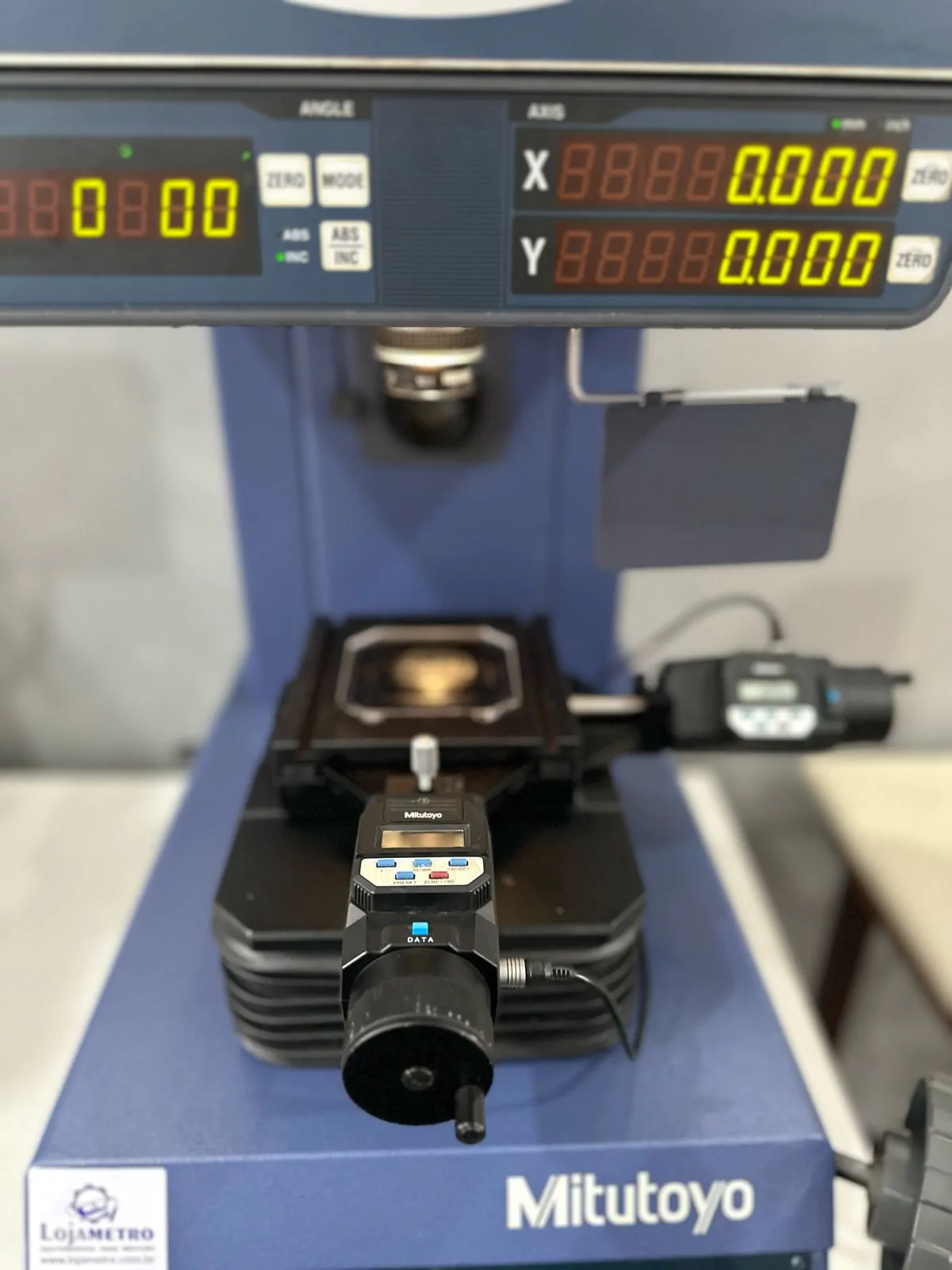 Projetor de Perfil PJ A3000