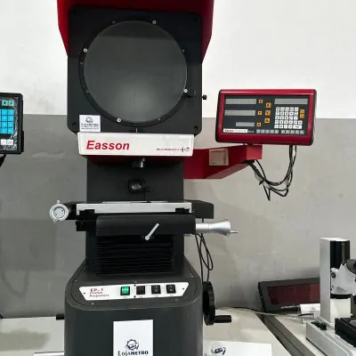 Projetor de Perfil Easson Com Indicador Digital Mesa 150x50mm
