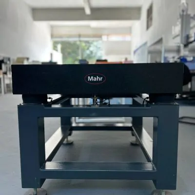 Desempeno de Granito Mahr Com Suporte e Sistema de Antivibração (1000x800mm)